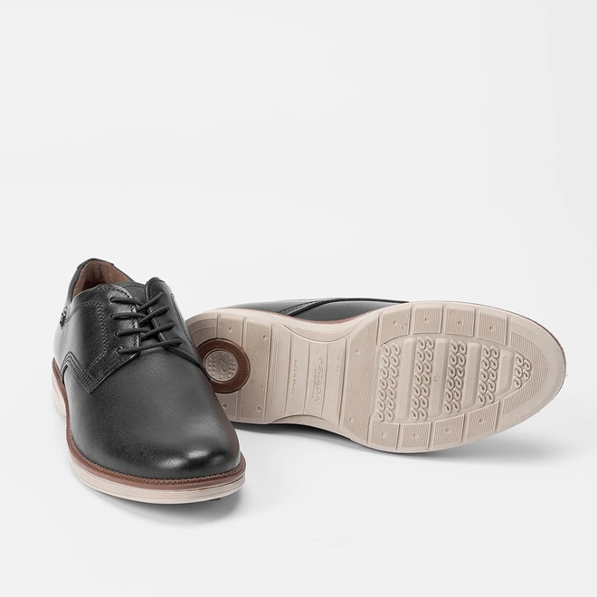 Sapato Casual Masculino Pegada Recortes Couro Preto