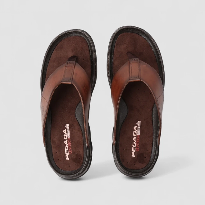 Chinelo Pegada Levitech Tiras Lisa Couro Marrom