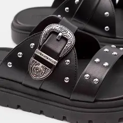 Papete Feminino Moleca Flatform Tratorado Tira Dupla Fivela Rebites Preto