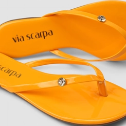 Rasteira Feminina Via Scarpa Pedraria Verniz Laranja