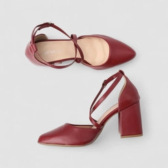 Scarpin Feminino Penélope Salto Bloco Tiras Cruzadas Vinho