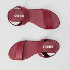 Sandália Rasteira Gabriela Flat Tiras Elástico Pespontos Vinho