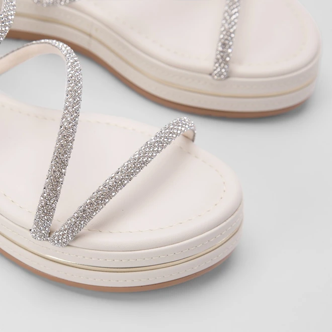 Sandália Gabriela Flatform Tiras Lateral Strass Off White