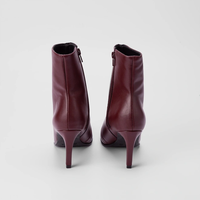Ankle Boot Gabriela Salto Fino Pespontos Vinho