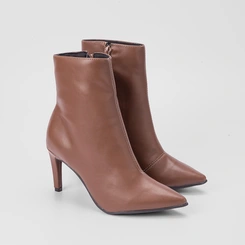 Ankle Boot Feminina Gabriela Salto Fino Pespontos Marrom