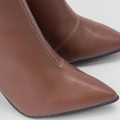 Ankle Boot Feminina Gabriela Salto Fino Pespontos Marrom