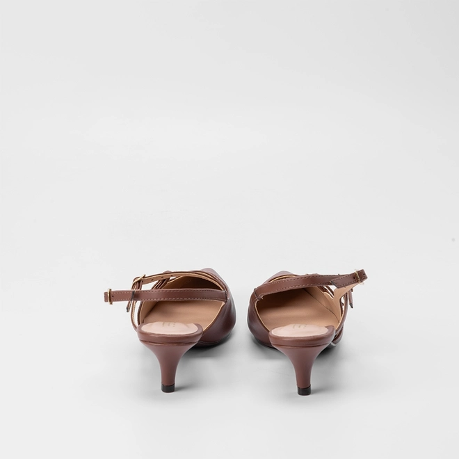 Scarpin Slingback Feminino Gabriela Salto Fino Tiras Slim Marrom