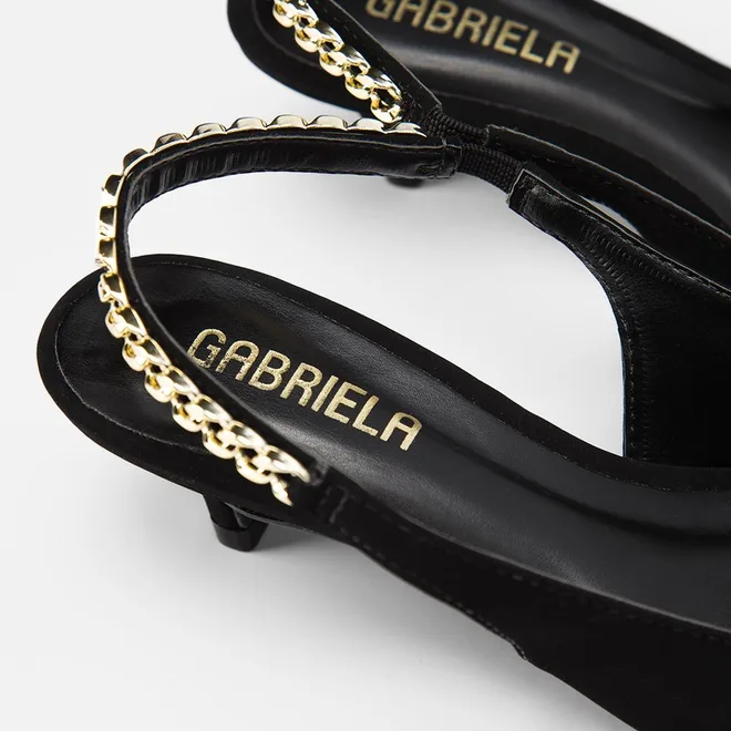 Scarpin Slingback Gabriela Detalhe Corrente Nobuck Preto