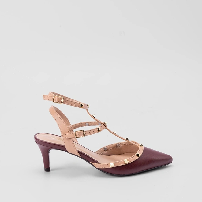 Scarpin Slingback Feminino Gabriela Salto Fino Fivelas Tachas Recortes Vinho