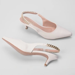 Scarpin Slingback Gabriela Detalhe Corrente Off White