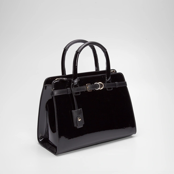 Bolsa Satchel Gabriela Verniz Detalhe Fivela Preto