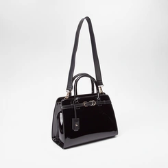 Bolsa Satchel Gabriela Verniz Detalhe Fivela Preto