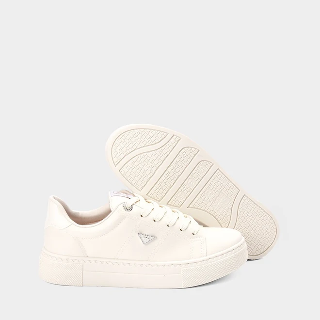 Tênis Casual Feminino Via Marte Detalhe Strass Bege