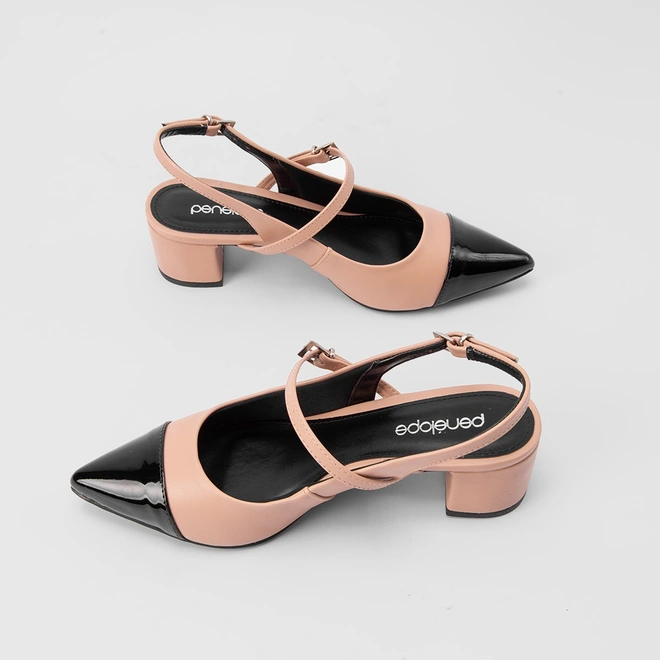 Scarpin Feminino Slingback Penélope Fivelas Recorte Verniz Preto & Nude