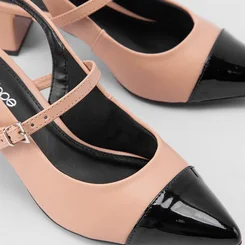 Scarpin Feminino Slingback Penélope Fivelas Recorte Verniz Preto & Nude