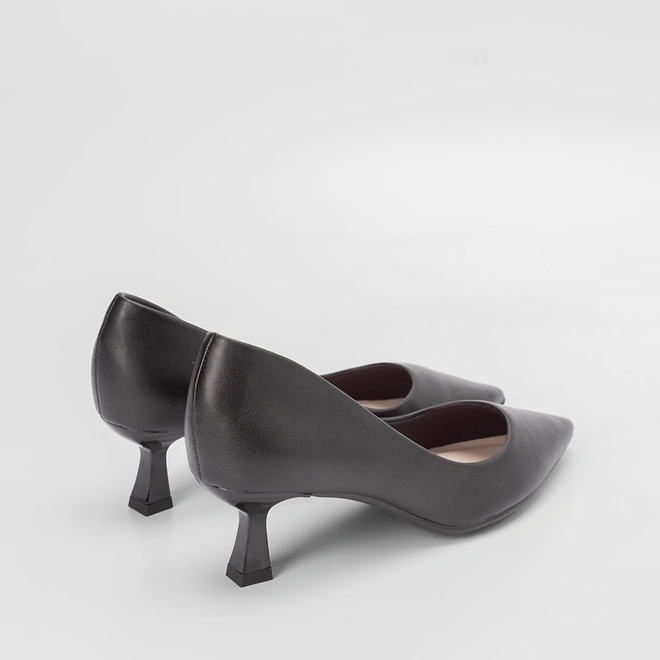 Scarpin Feminino Gabriela Salto Flare Preto