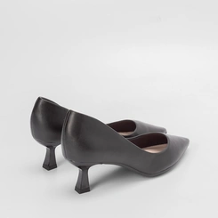 Scarpin Feminino Gabriela Salto Flare Preto