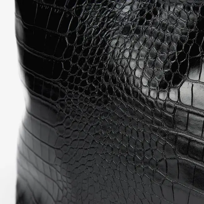 Bolsa Hobo Penélope Grande Croco Preto