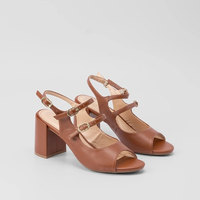 Sandália Gabriela Detalhe Decote & Fivela Caramelo