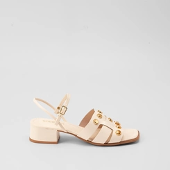 Sandália Gabriela Salto Bloco Tira Larga Rebite Off White