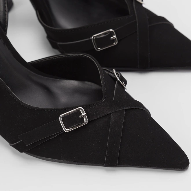Scarpin Slinback Feminino Gabriela Detalhe Tira Cruzada Nobuck Preto