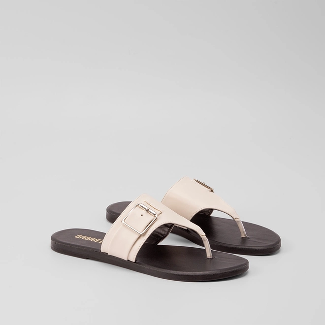 Rasteira Gabriela Tira Detalhe Fivela Off White
