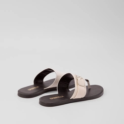 Rasteira Gabriela Tira Detalhe Fivela Off White