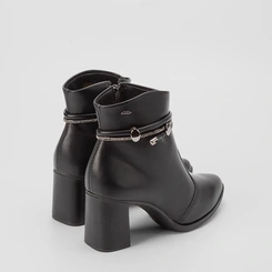 Ankle Boot Dakota Salto Grosso Detalhe Tiras Strass Preto