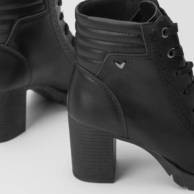 Bota Coturno Mississipi Detalhe Pesponto Acolchoado Preto