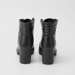 Bota Coturno Mississipi Detalhe Pesponto Acolchoado Preto