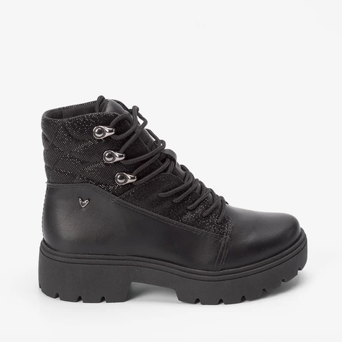 Ankle Boot Moleca Detalhe Tiras Slim Preto
