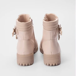 Bota Coturno Mississipi Detalhe Acolchoado Fivela Marfim