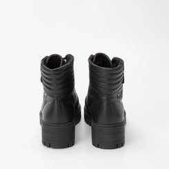 Bota Coturno Mississipi Detalhe Ilhós Strass Preto