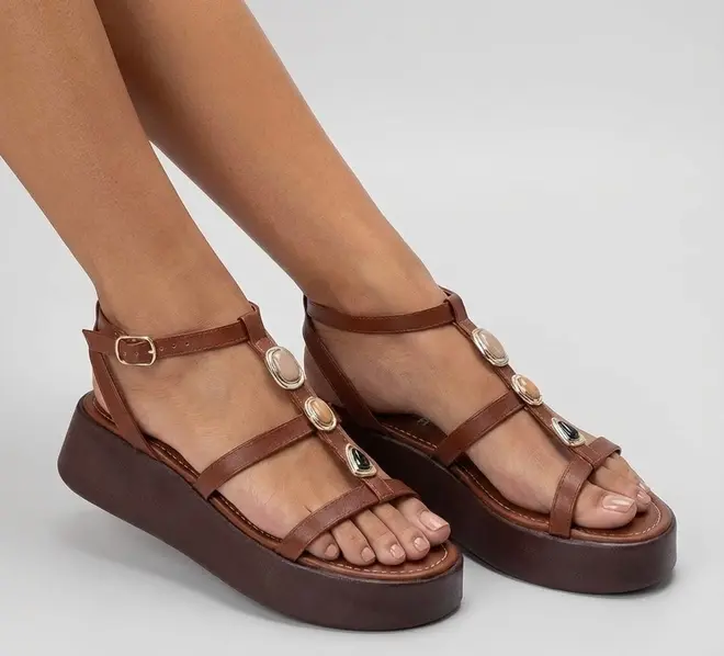 Sandália Feminina Gabriela Flatform Pedraria Caramelo