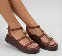 Sandália Feminina Gabriela Flatform Pedraria Caramelo