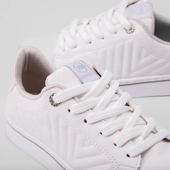 Tênis Casual Feminino Via Marte Pespontos Ilhós Strass Branco