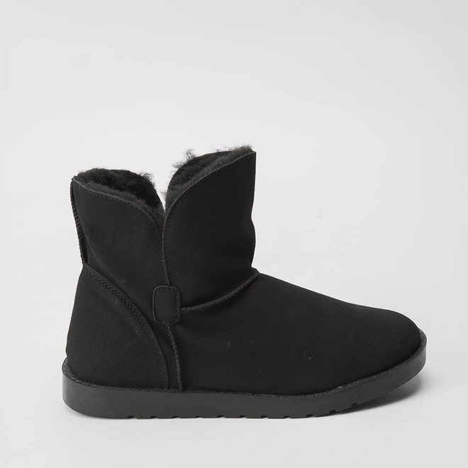 Bota Feminina Mooncity Cano Curto Peluciada Preto