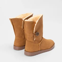 Bota Ugg Mooncity Detalhe Botão Caramelo