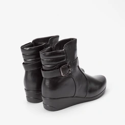 Ankle Boot Mooncity Anabela Detalhe Fivela Preto