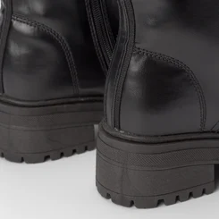 Bota Coturno Mooncity Cano Médio Plataforma Preto