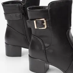 Ankle Boot Mooncity Salto Bloco Fivela Dourada Preto
