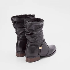 Bota Montaria Pegada Couro Cano Médio Drapeado Preto