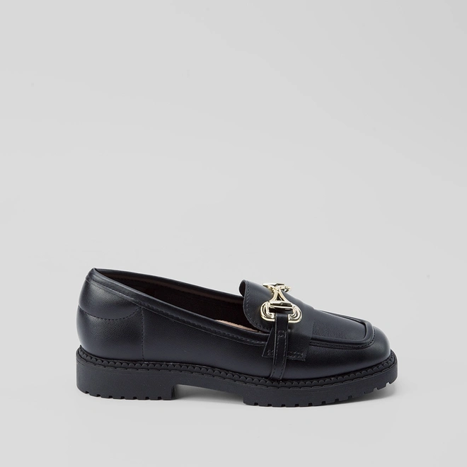 Mocassim Loafer Feminino Moleca Plataforma Fivela Preto