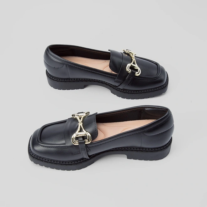 Mocassim Loafer Feminino Moleca Plataforma Fivela Preto
