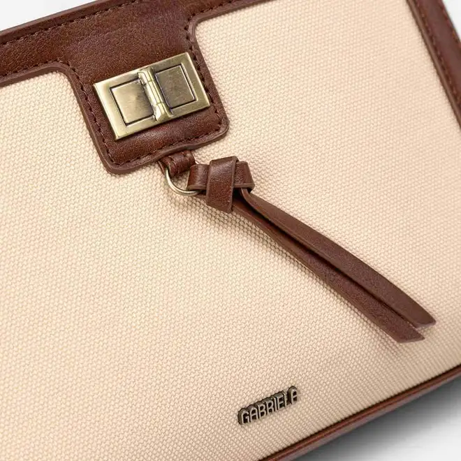 Bolsa de Mão Gabriela Detalhe Tassel Bege & Marrom