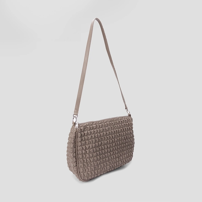 Bolsa Gabriela Grande Efeito Matelassê Marrom Claro