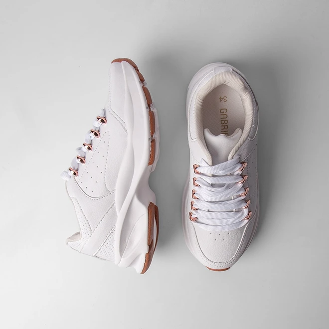 Tênis Chunky Gabriela  Detalhe Ilhós Metalizado Branco