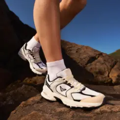 Tênis Vertus Esportivo Masculino Recortes Estilizados Cinza & Branco