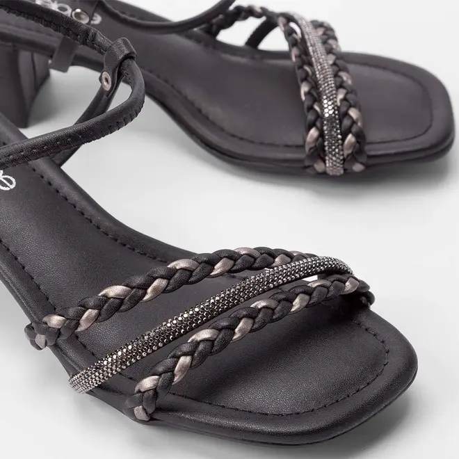 Sandália Penélope Tiras Tressê & Strass Regulável Preto