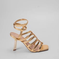 Sandália Gladiadora Gabriela Salto Fino Dourado